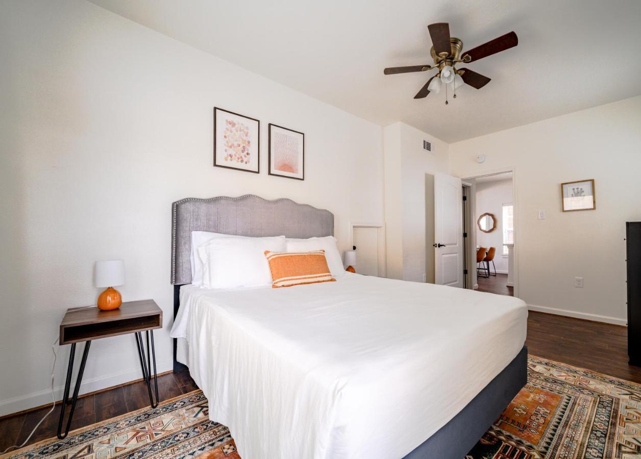 Unit 1 - Spacious & Renovated Apt Home In The City'S Action Houston Exteriér fotografie